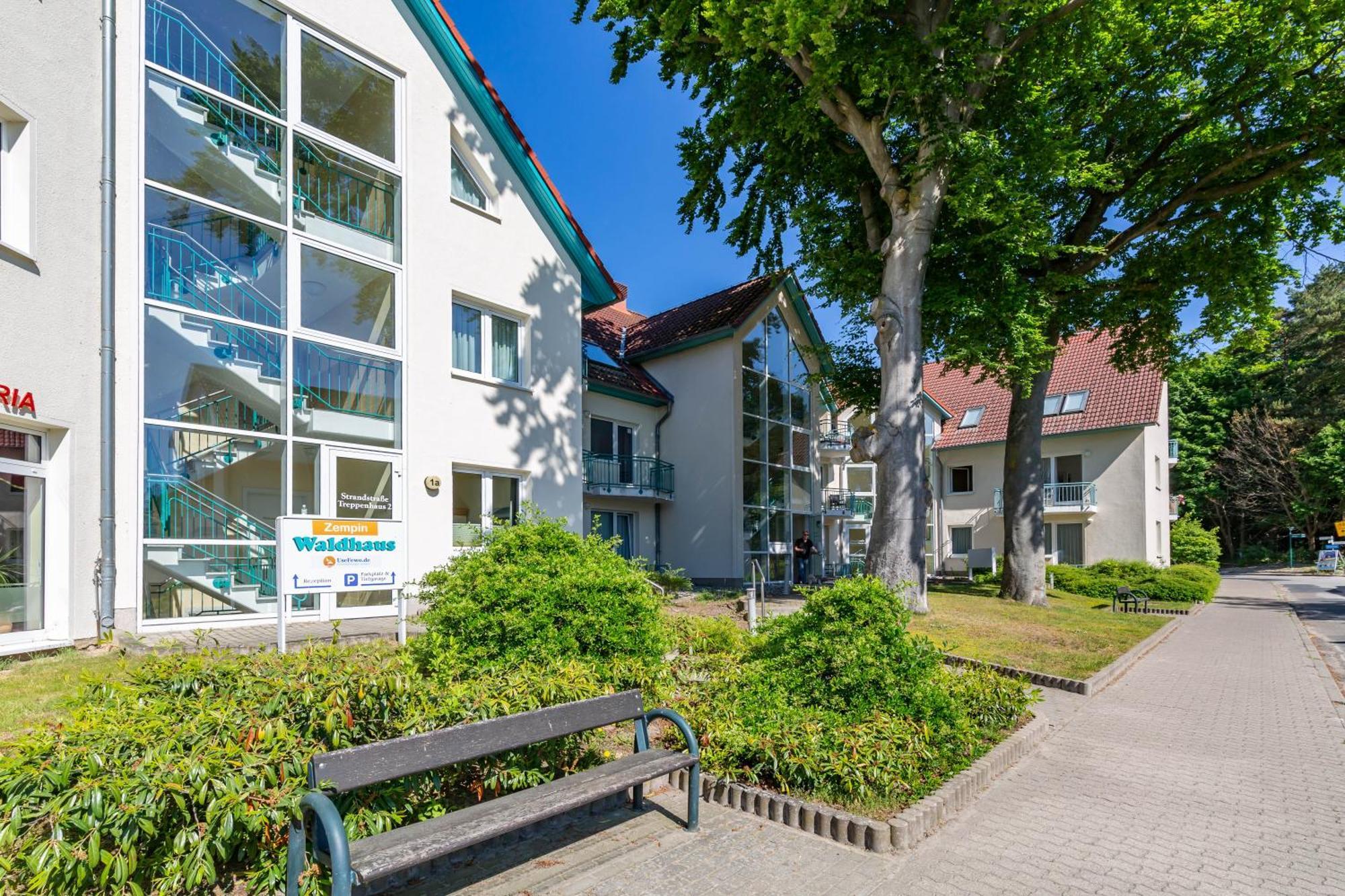 "Ab Zum Strand" Ferienwohnung Mit Balkon Zempin Exteriör bild